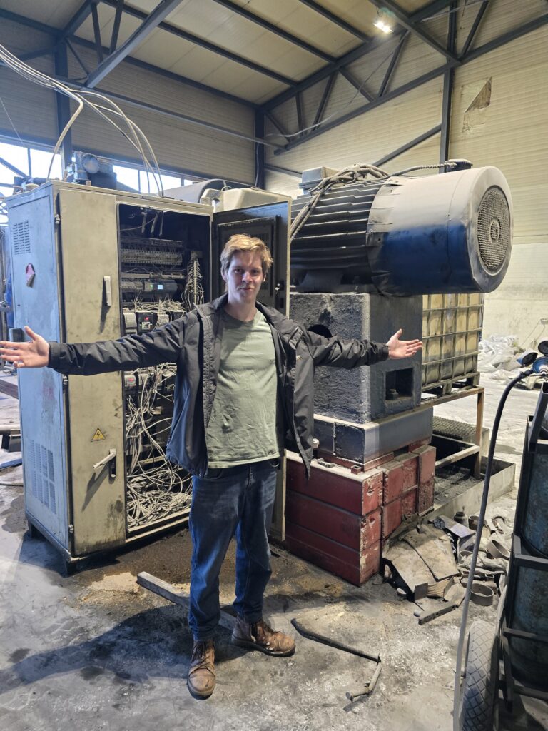 шкаф управления каландром и Артём